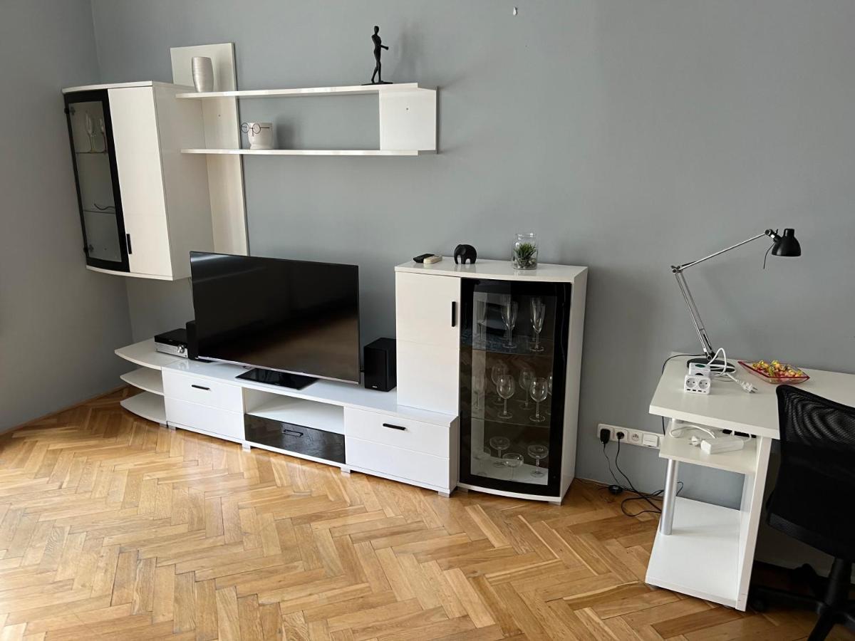 The Old Town'S Apartment Praha Bagian luar foto